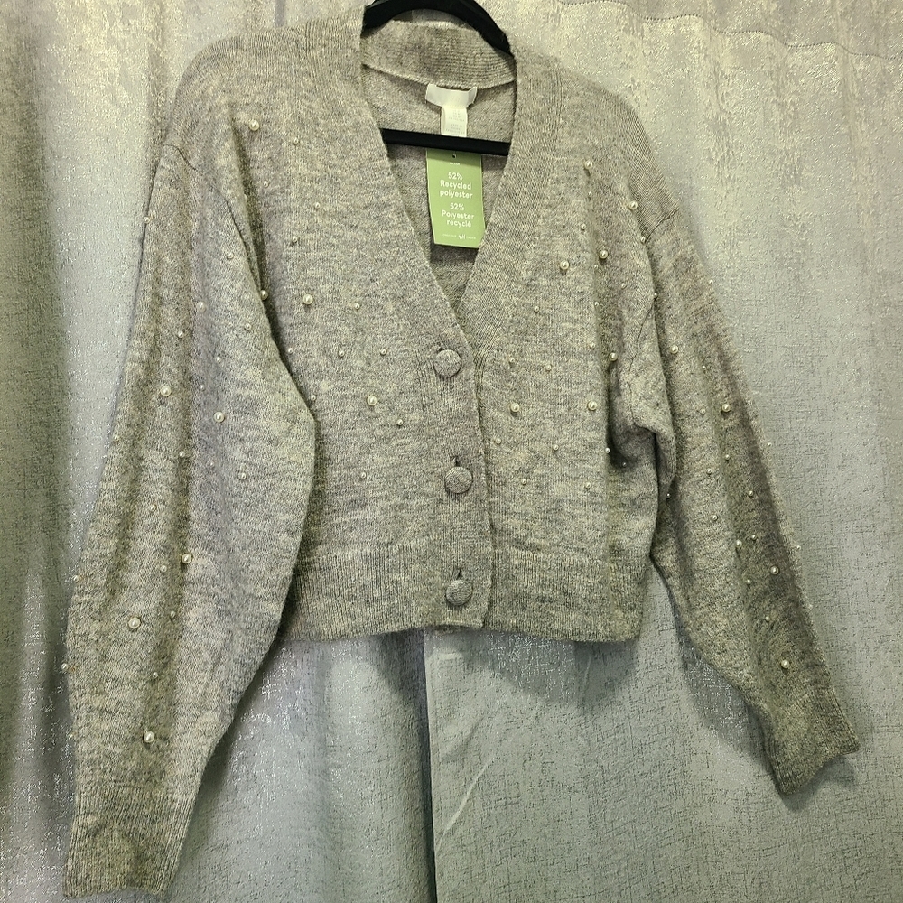 H&M grey pearl cropped‎ cardigan NWT